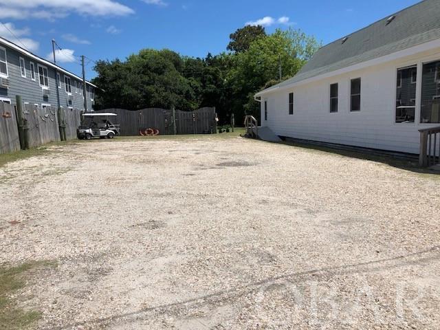 Ocracoke, North Carolina 27960, ,Retail,For sale,Irvin Garrish Highway,117158