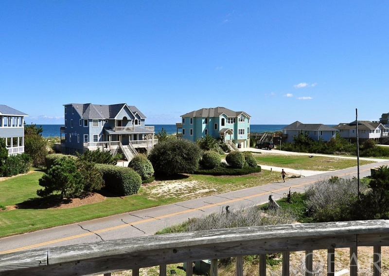 Corolla, North Carolina 27927, 4 Bedrooms Bedrooms, ,3 BathroomsBathrooms,Single family - detached,For sale,Lighthouse Drive,116275