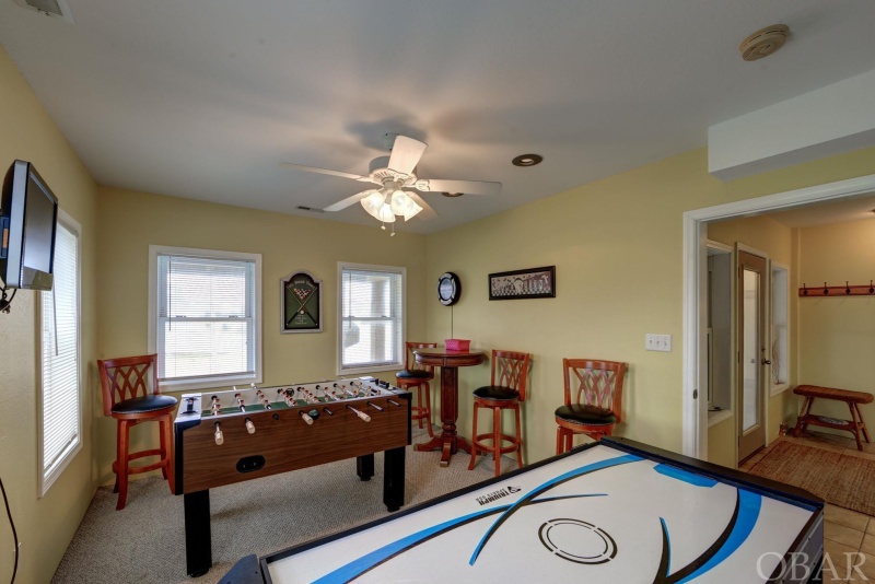 Hatteras, North Carolina 27943, 4 Bedrooms Bedrooms, ,4 BathroomsBathrooms,Single family - detached,For sale,Dunes Drive,117784