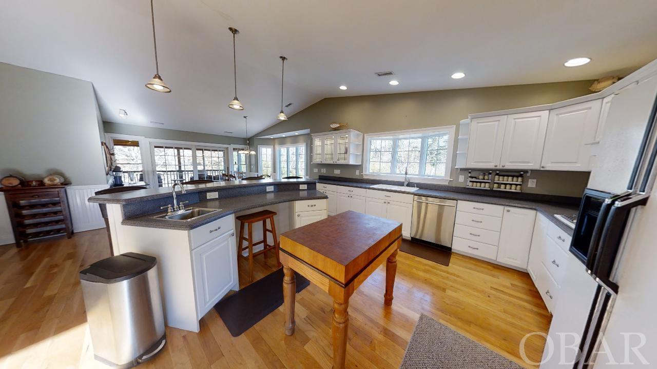 Kitty Hawk, North Carolina 27949, 4 Bedrooms Bedrooms, ,4 BathroomsBathrooms,Single family - detached,For sale,The Woods Road,117100