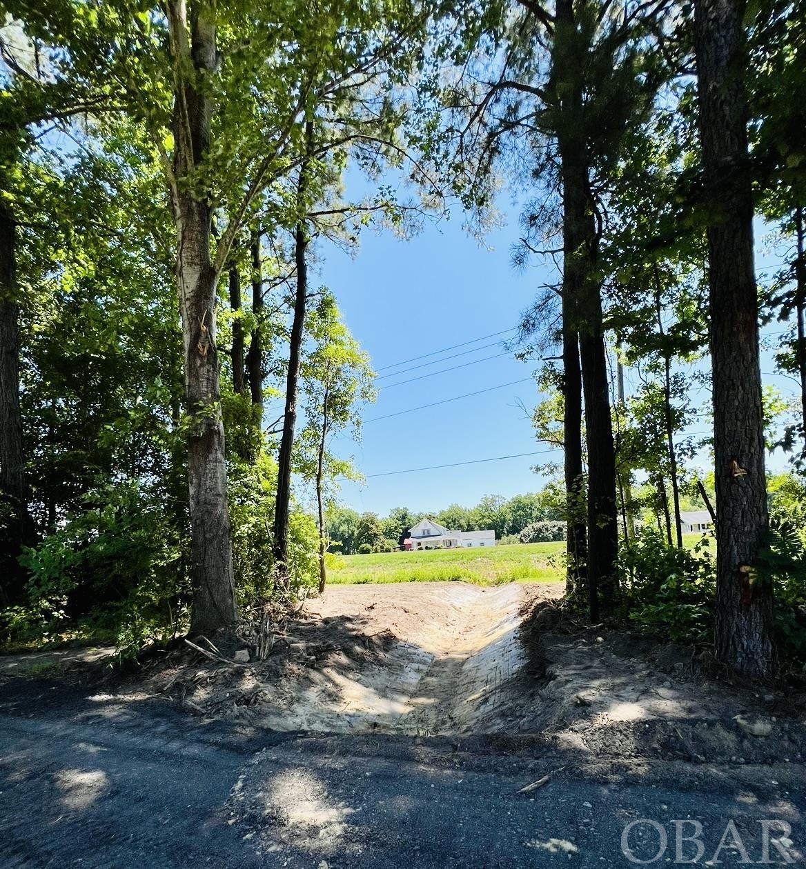 Currituck, North Carolina 27929, 4 Bedrooms Bedrooms, ,2 BathroomsBathrooms,Single family - detached,For sale,Caratoke Highway,119565