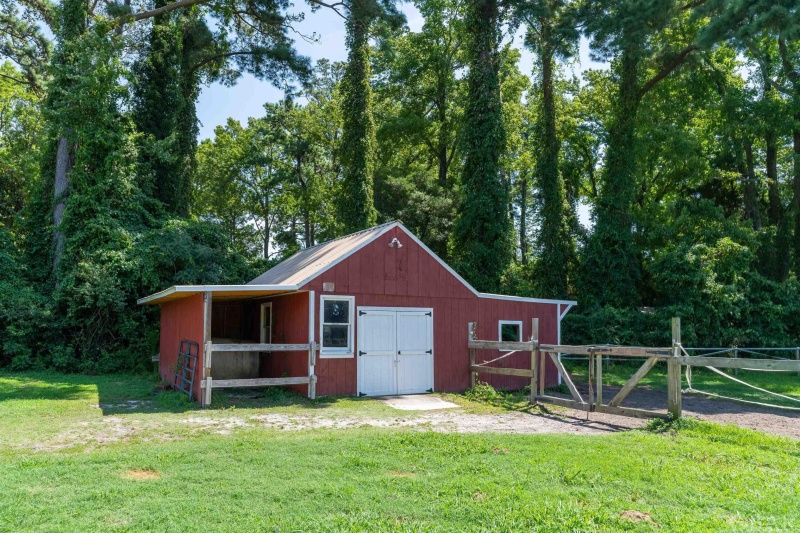 Wanchese, North Carolina 27981, 3 Bedrooms Bedrooms, ,2 BathroomsBathrooms,Single family - detached,For sale,E R Daniels Road,119864