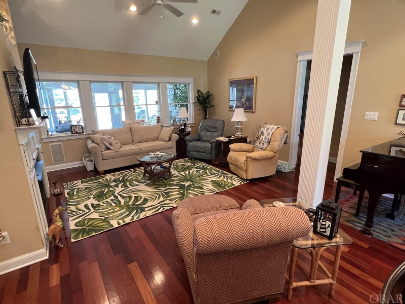 Manteo, North Carolina 27954, 4 Bedrooms Bedrooms, ,3 BathroomsBathrooms,Single family - detached,For sale,Weir Point Drive,119932