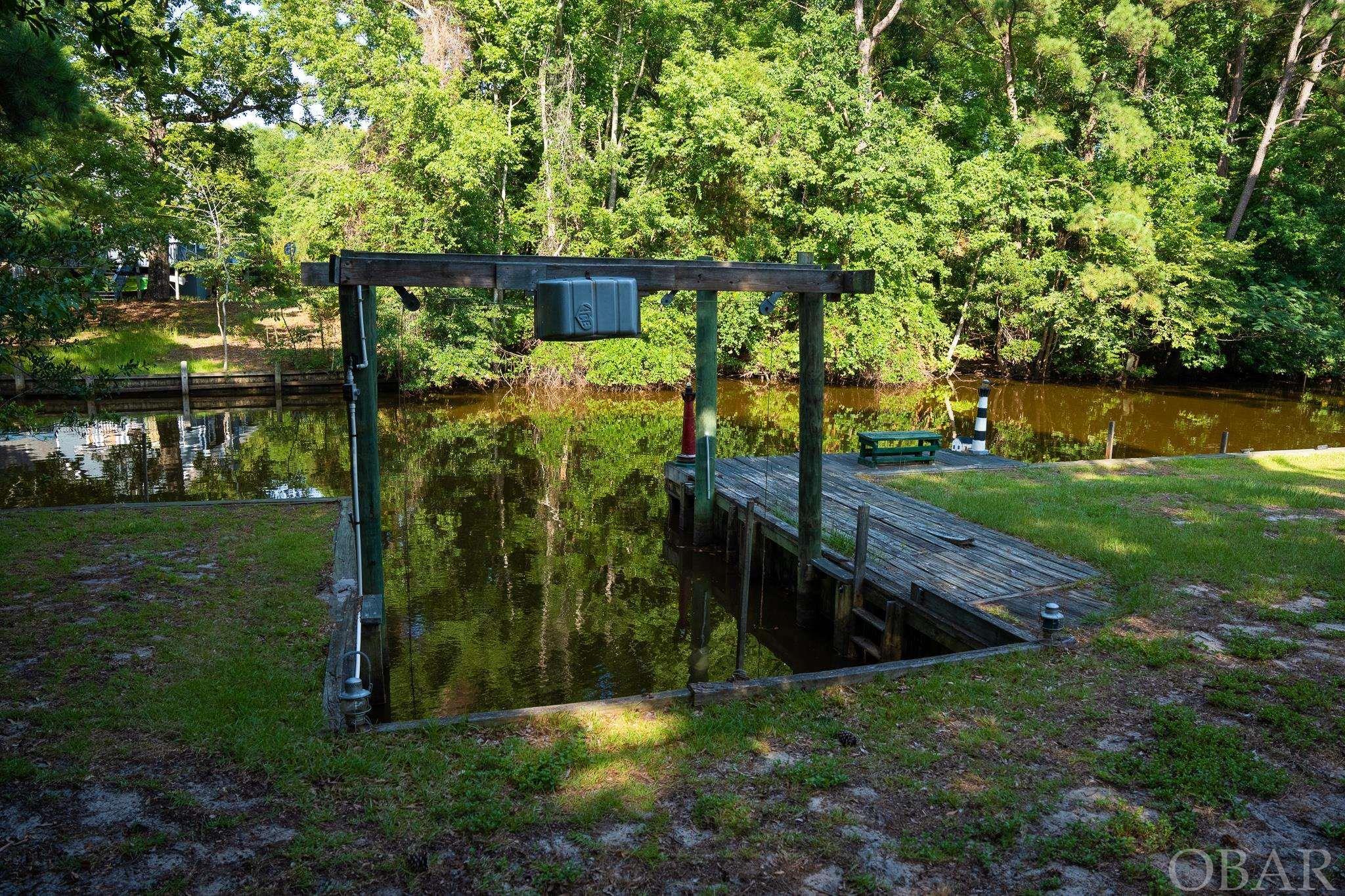 Southern Shores, North Carolina 27949, 4 Bedrooms Bedrooms, ,2 BathroomsBathrooms,Single family - detached,For sale,Fairway Drive,119603