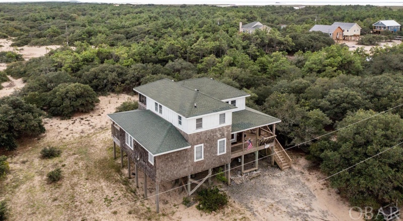 Corolla, North Carolina 27927, 4 Bedrooms Bedrooms, ,3 BathroomsBathrooms,Single family - detached,For sale,Robin Lane,120111