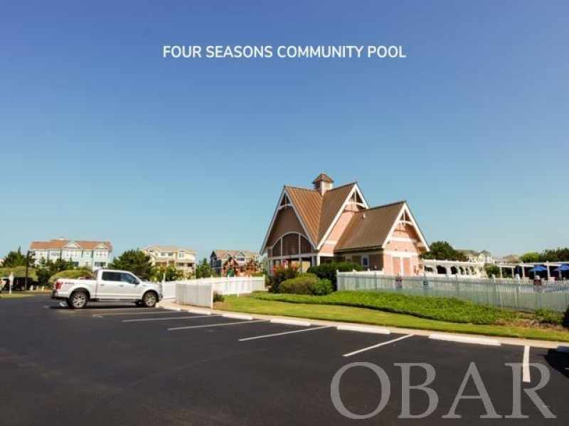 Duck, North Carolina 27949, 6 Bedrooms Bedrooms, ,5 BathroomsBathrooms,Single family - detached,For sale,Four Seasons Lane,118983